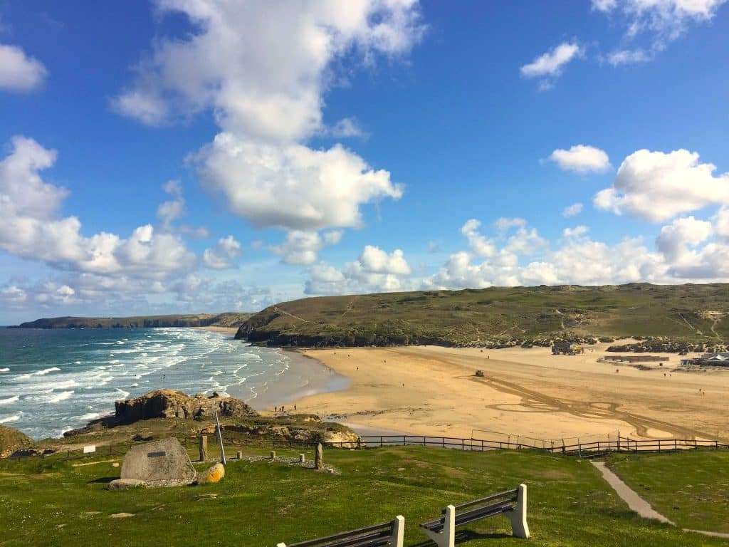 Beautiful beaches and hidden coves along the Cornish coastline near Wesley House Holidays